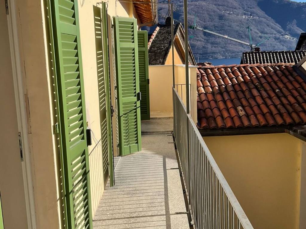 Appartamento a Cannobio in Via Paolo Zaccheo, 16 - Foto 2