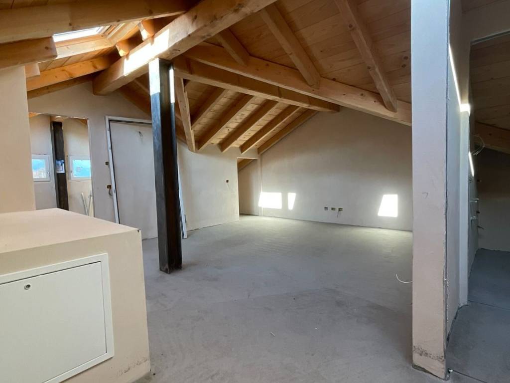 Appartamento a Cannobio in Via Paolo Zaccheo, 16 - Foto 3