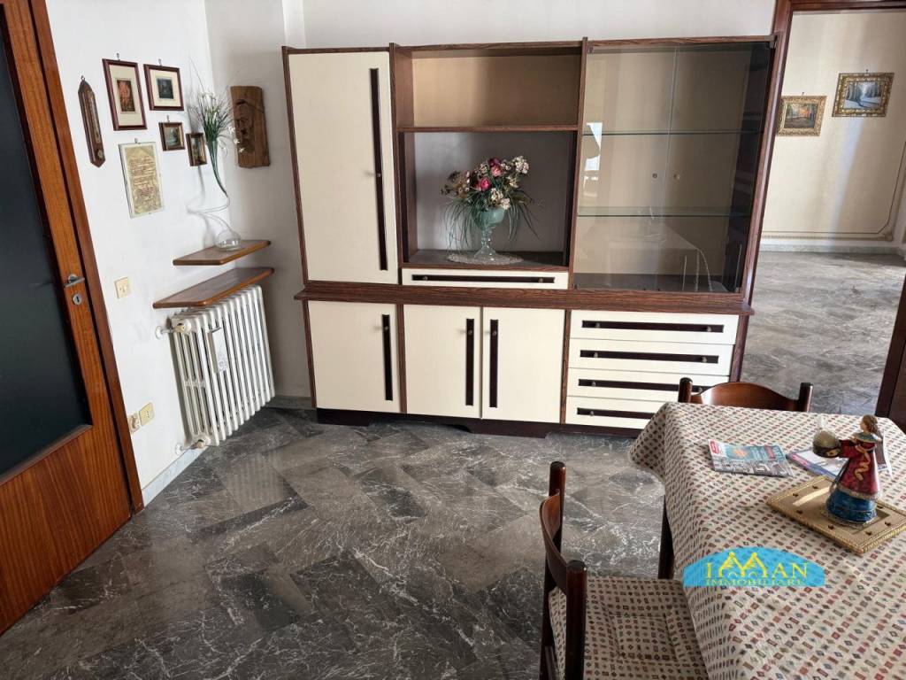 Appartamento a Ceglie messapica in Via Umberto I - Foto 5