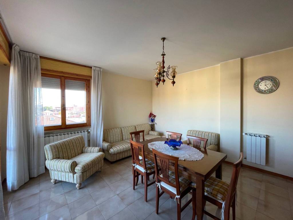 Appartamento a Senigallia in Viale Giordano Bruno, 43 - Foto 2