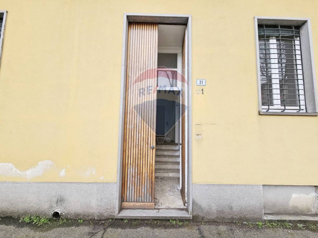 Villa a Busto arsizio in VIA VARESE, 21 - Foto 4