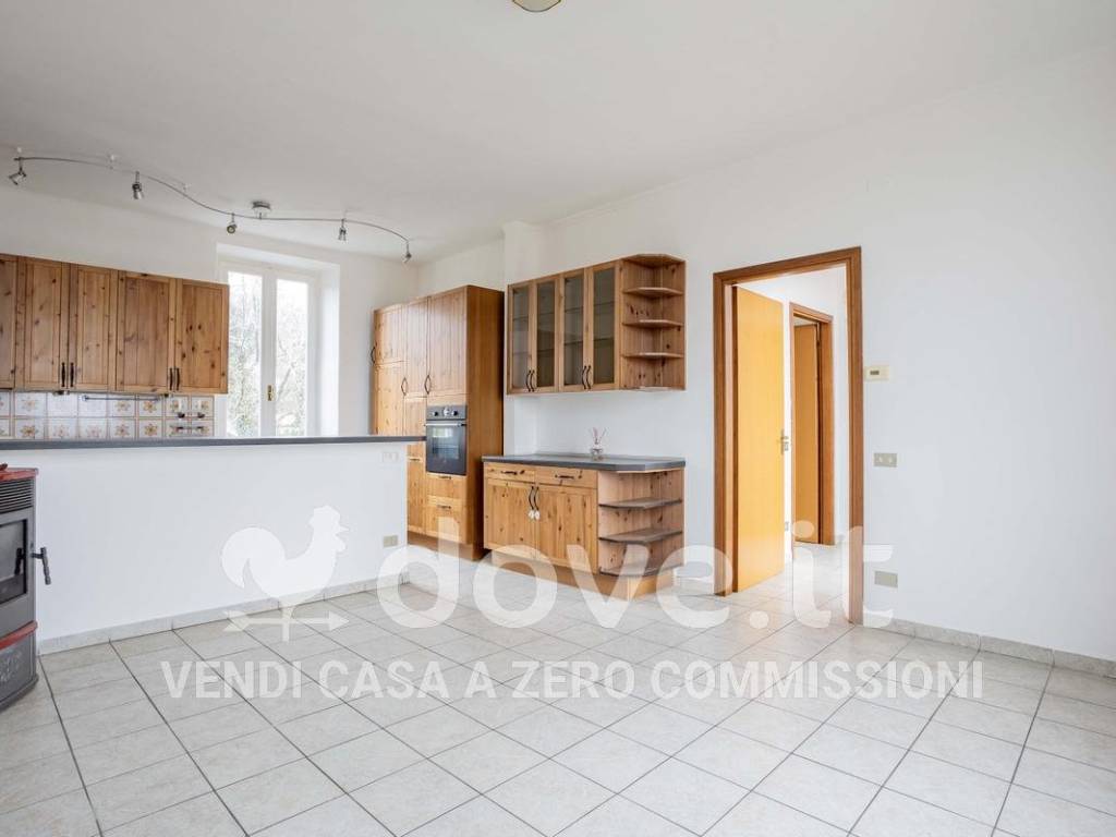 Appartamento a Besozzo in Via Solferino, 15 - Foto 2