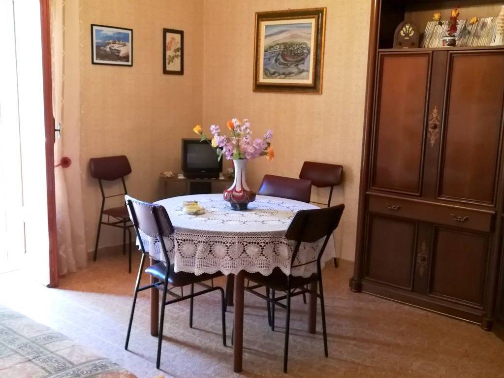 Appartamento a Carbonia in Via Puglie - Foto 2