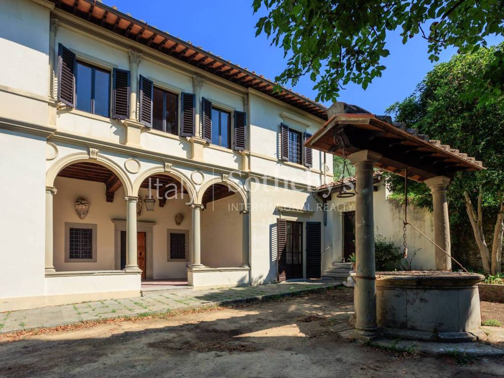 Villa a Fiesole in Via Vecchia Fiesolana - Foto 2