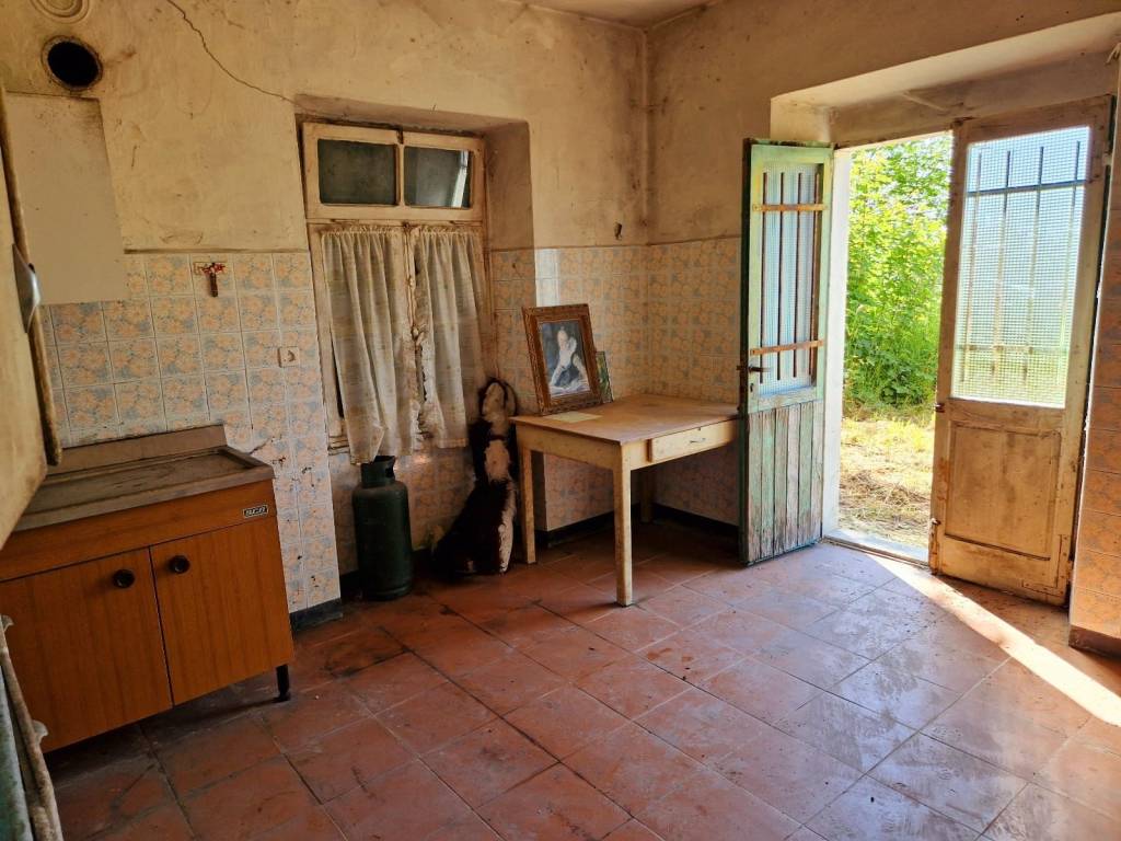Casa indipendente a Varese ligure in Località Marchesano Cassego, 77 - Foto 2