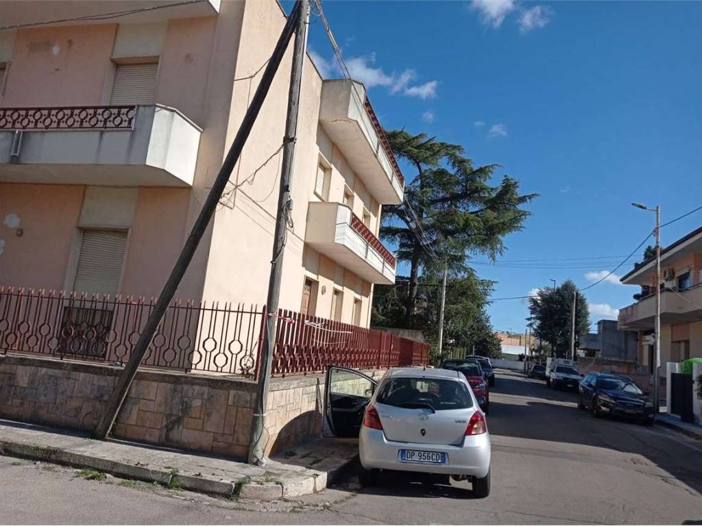 Palazzo / stabile a Casarano in Via Boito - Foto 2