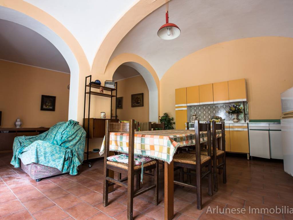 Casa indipendente a Parabiago in Via Cinque Giornate, 3 - Foto 1