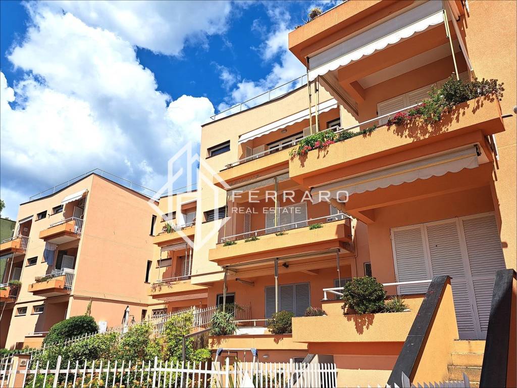 Appartamento a Varazze in Via degli Oleandri - Foto 4