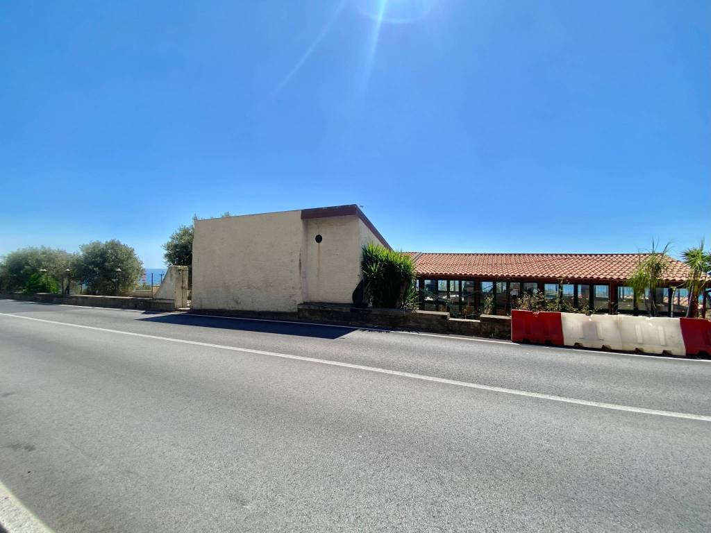 Immobile a Letojanni in Via Nazionale - Foto 3