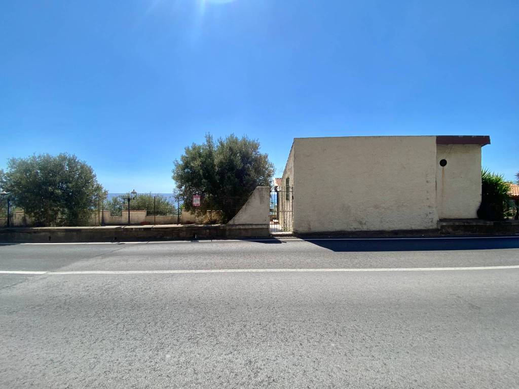 Immobile a Letojanni in Via Nazionale - Foto 5