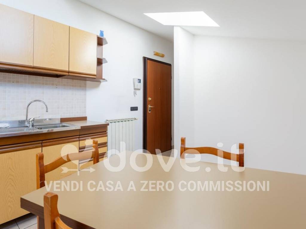 Appartamento a Luino in Via XV Agosto, 19 - Foto 4
