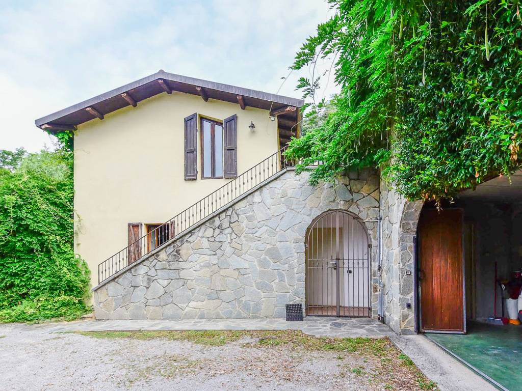 Appartamento a Castello di brianza in Via Monte Grappa, 6 - Foto 4