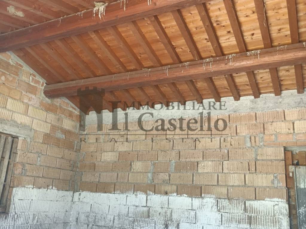Rustico / casale a Tuoro sul trasimeno in Via Palazzo - Foto 4