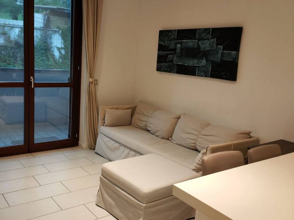 Appartamento a Montano lucino in Via Caravaggio, 12 - Foto 2