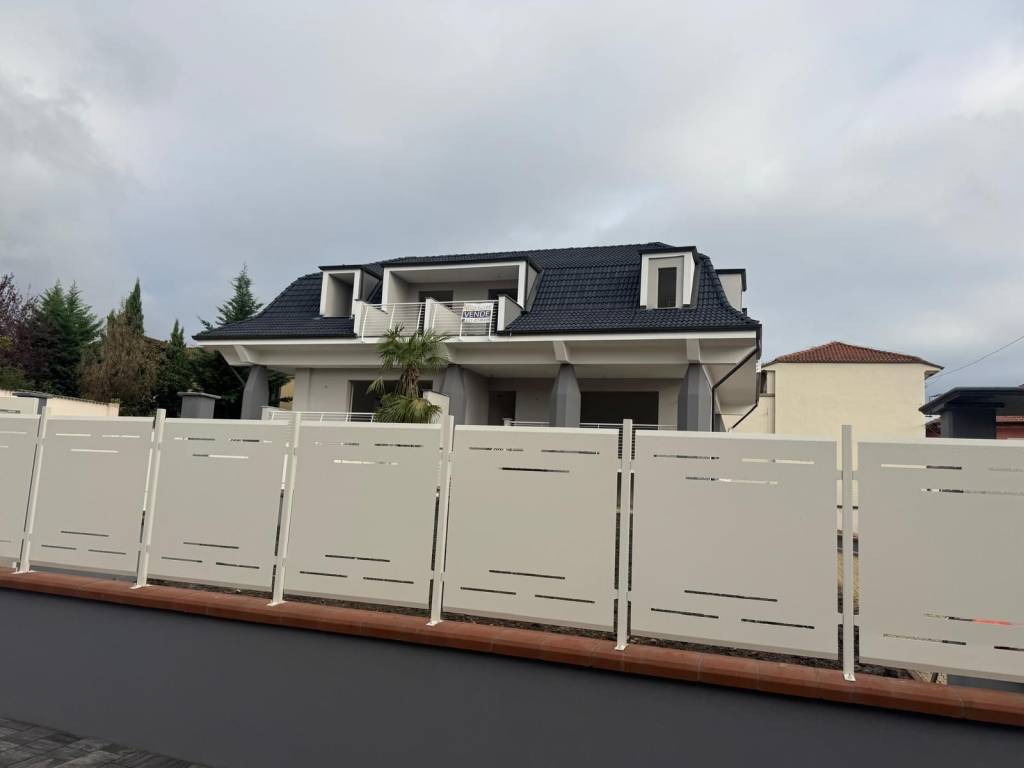 Villa a Leinì in Via del Carmelo, 9 - Foto 2
