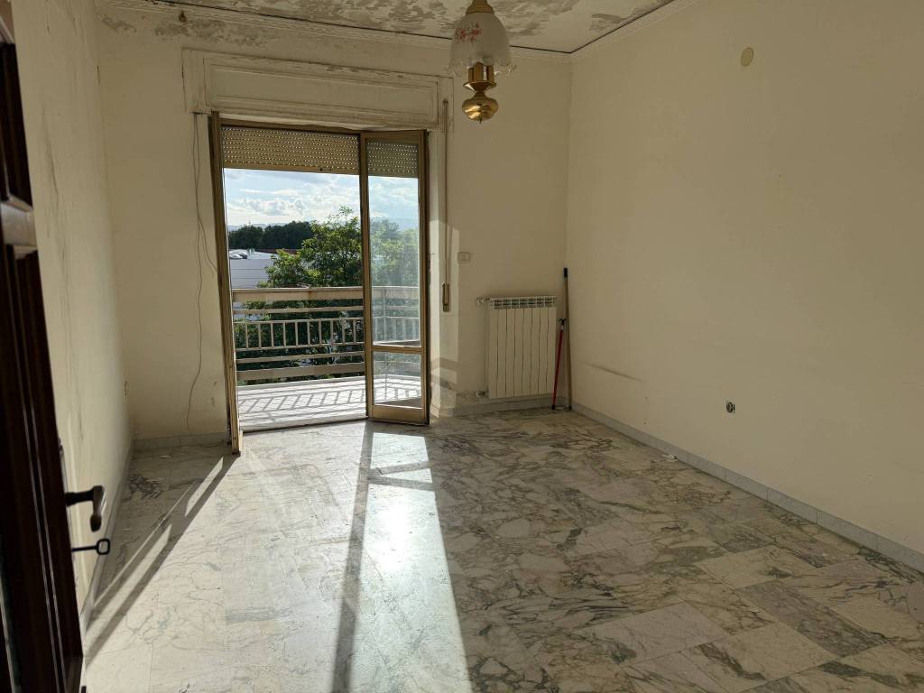Appartamento a Casoria in Via Raimondo Paone - Foto 4