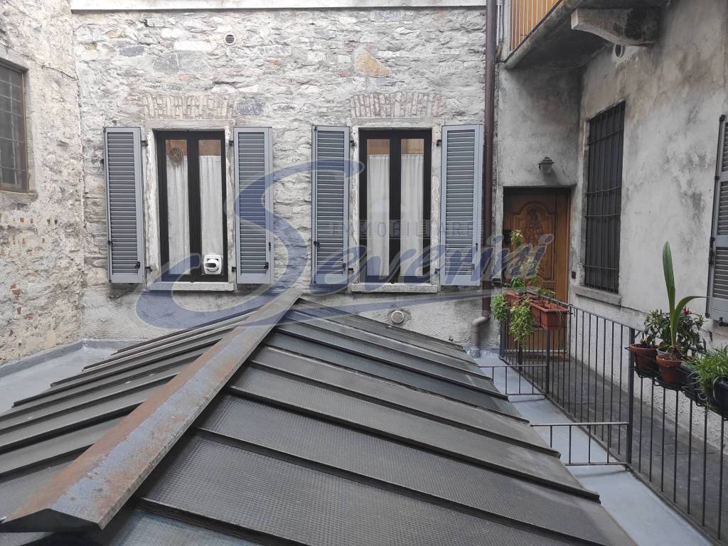 Appartamento a Como in Via Francesco Muralto - Foto 2