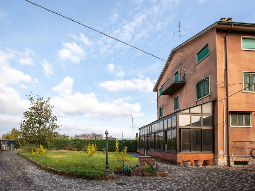 Villa a Verona in Via Gardesane, 3 - Foto 3