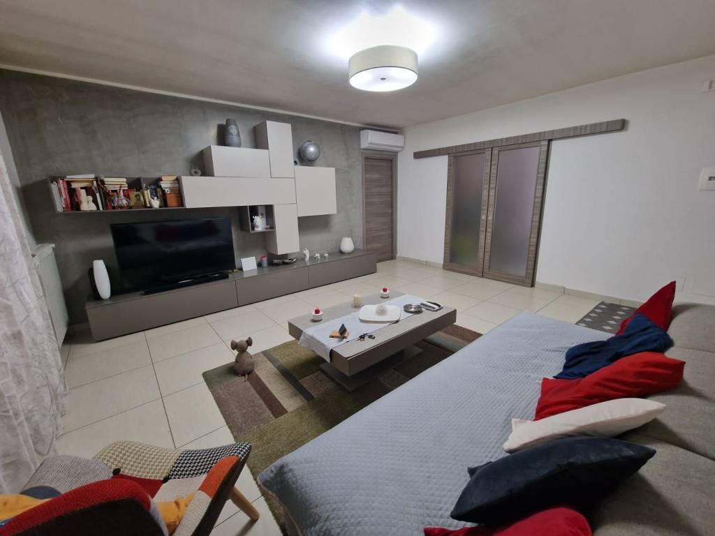 Appartamento a Lusciano in Viale Alessandro Manzoni - Foto 5