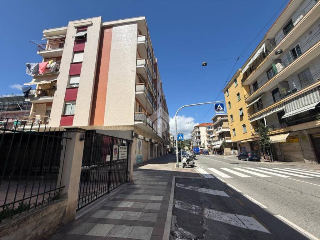 Appartamento a Albisola superiore in Corso Giuseppe Mazzini, 108 - Foto 4