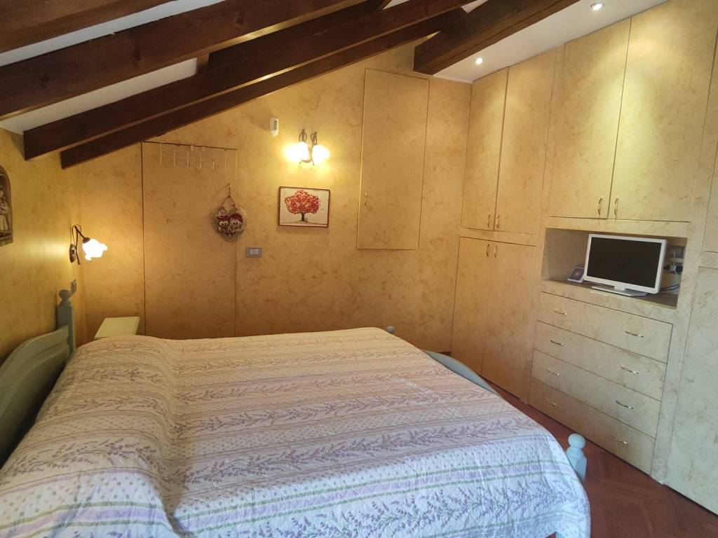 Casa indipendente a Bareggio in Via Piave, 39 - Foto 2