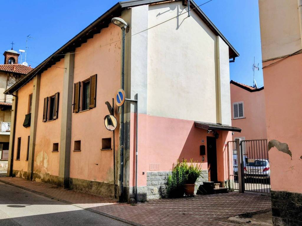 Casa indipendente a Bareggio in Via Piave, 39 - Foto 3