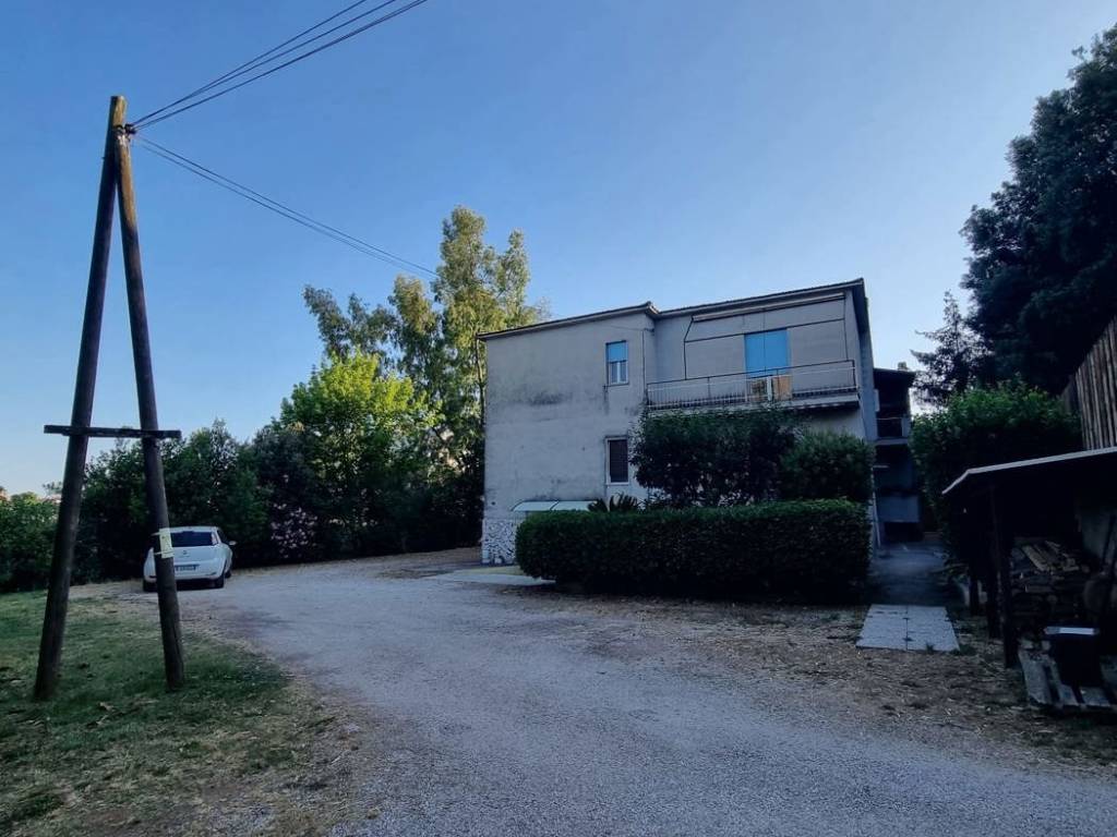Appartamento a Aprilia in VIA GRAZIA DELEDDA, 18 - Foto 5