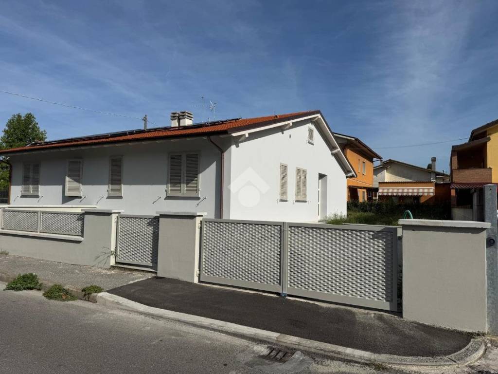 Villa a Ponte buggianese in Via A. Manzoni - Foto 3