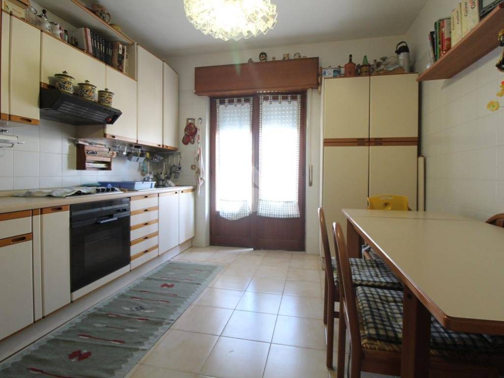 Appartamento a Reggio calabria in Via Regina Elena, 19 - Foto 4