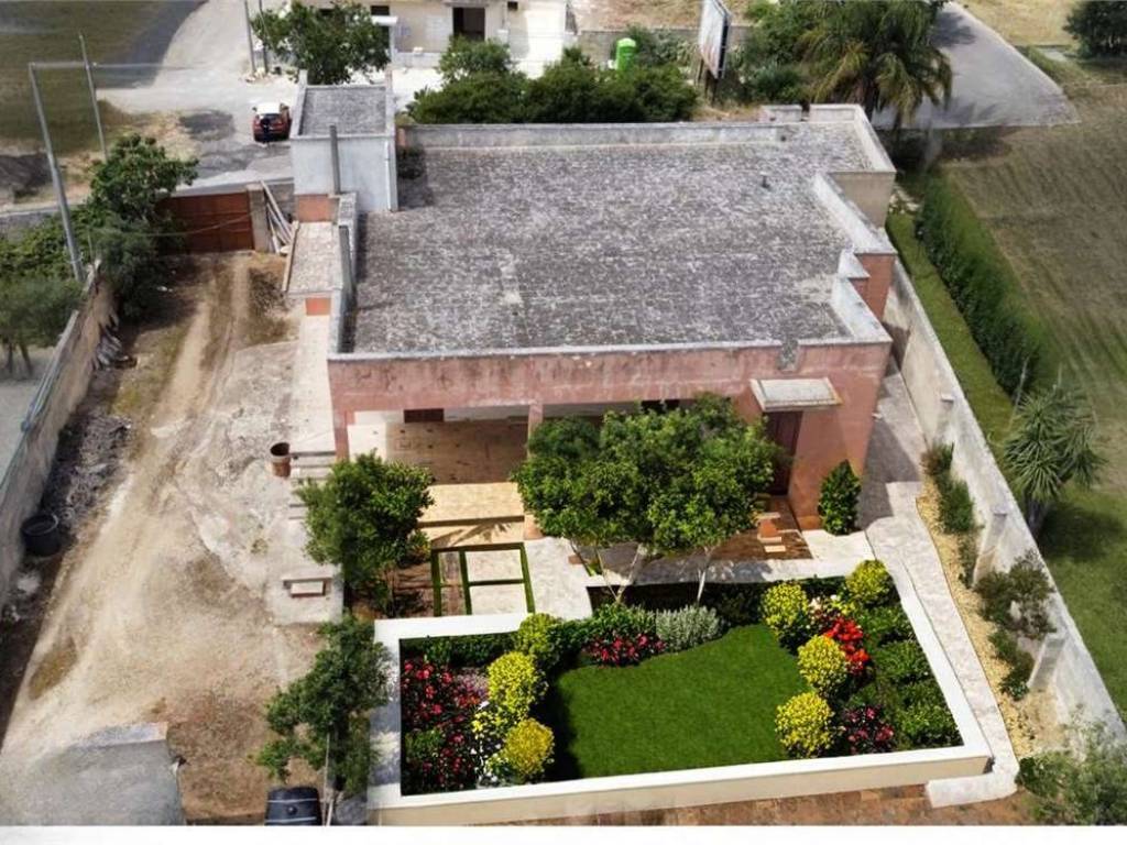 Villa a Casarano in via de andre - Foto 2