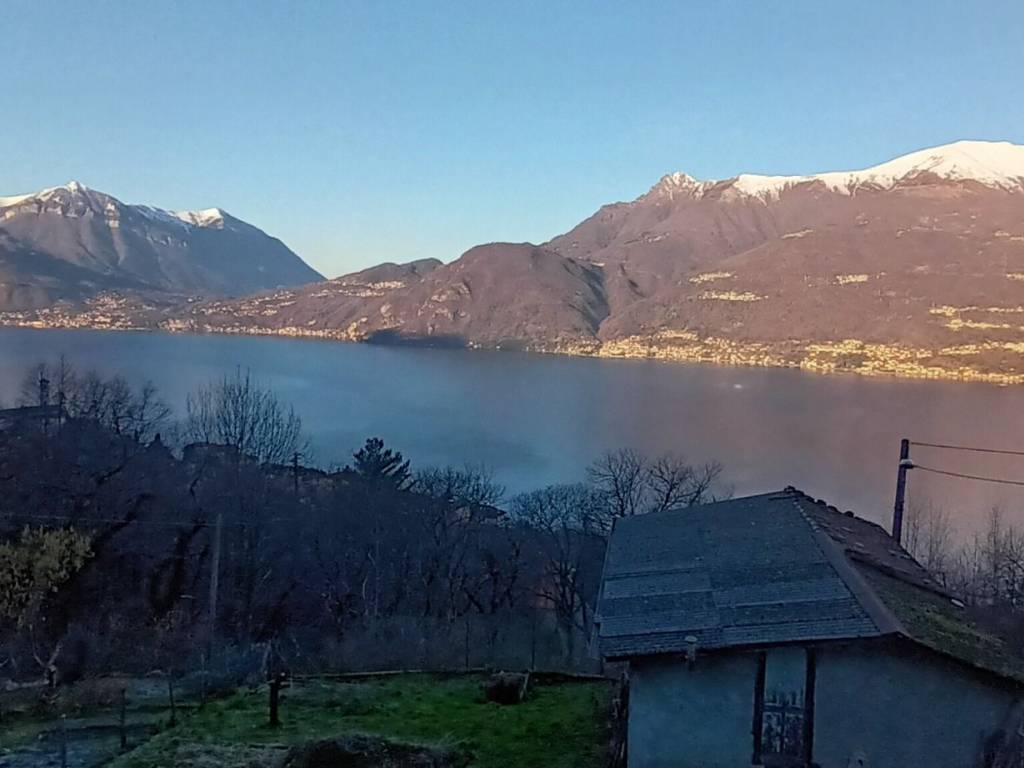 Appartamento a Bellano in Strada Provinciale di Vendrogno - Foto 2