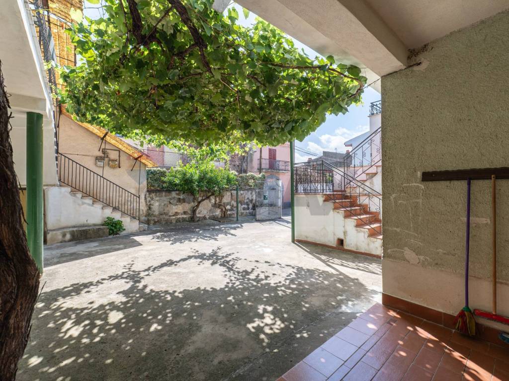 Casa indipendente a Carinola in Via Vico Nuovo, 27 - Foto 3