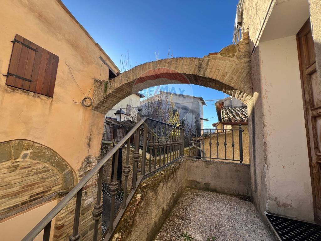 Casa indipendente a Castel ritaldi - Foto 2