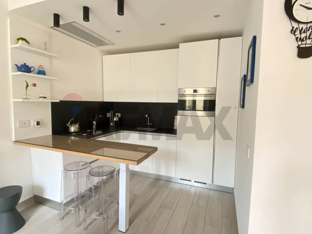 Appartamento a Terracina in Viale Della Vittoria, 44 - Foto 4