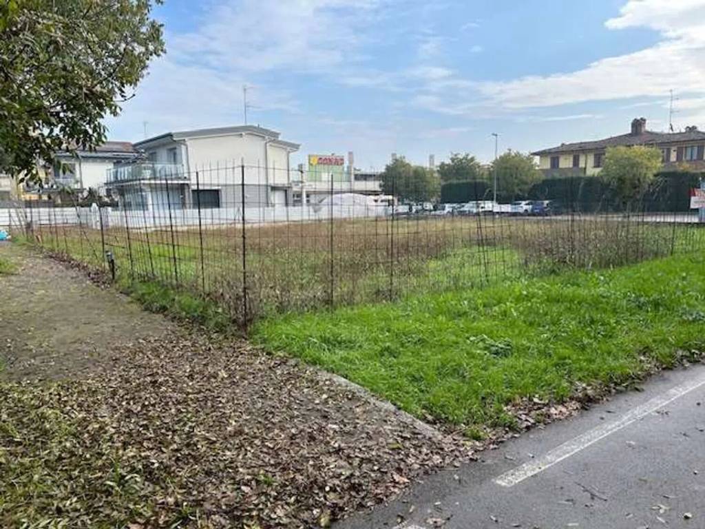 Terreno a Castelnuovo rangone in Via Lazio No Number - Foto 3