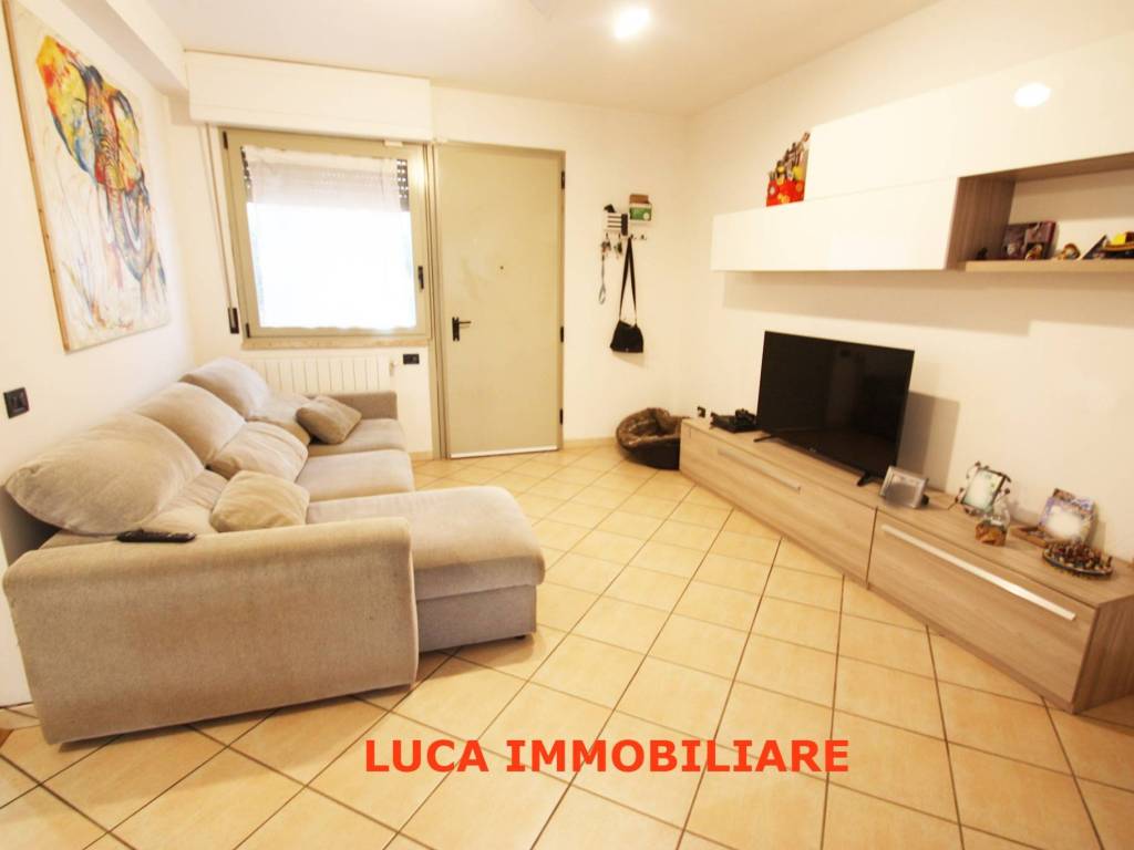 Appartamento a Ponte buggianese in Via Cesare Battisti, 9 - Foto 2