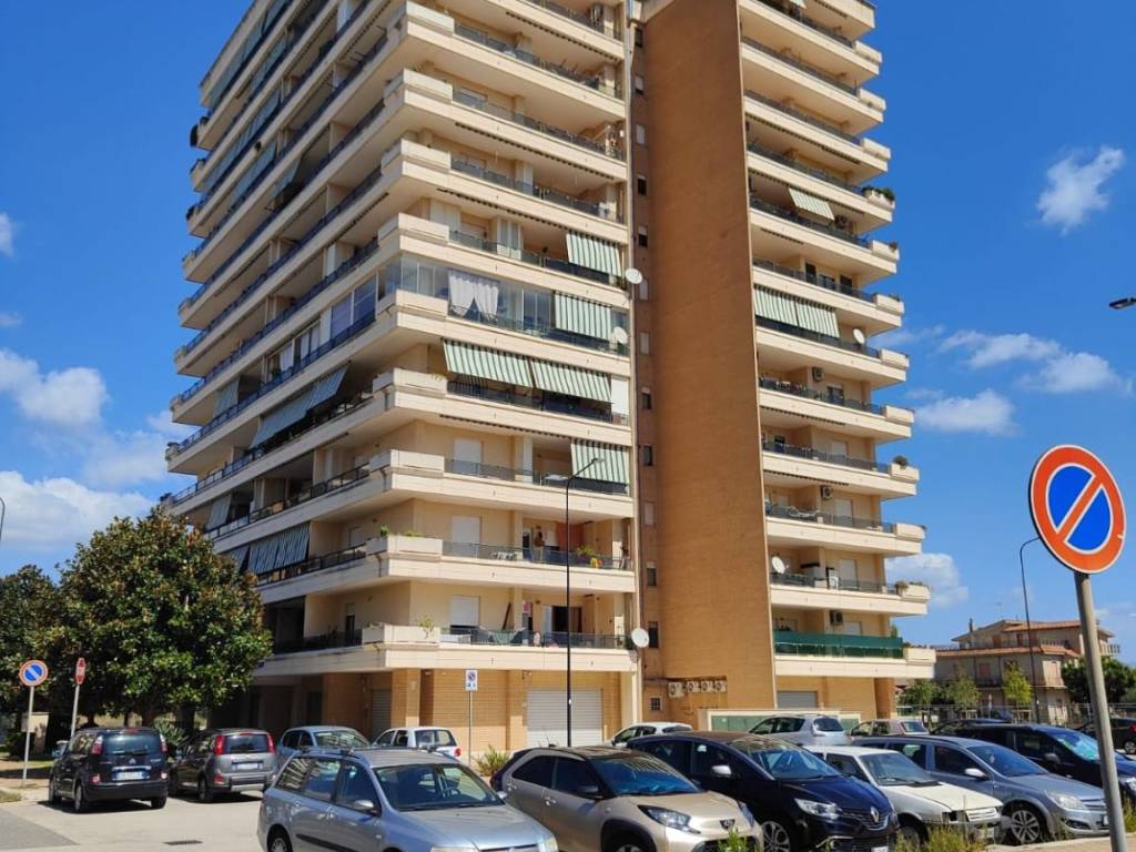 Appartamento a Aprilia in Via Dover - Foto 2