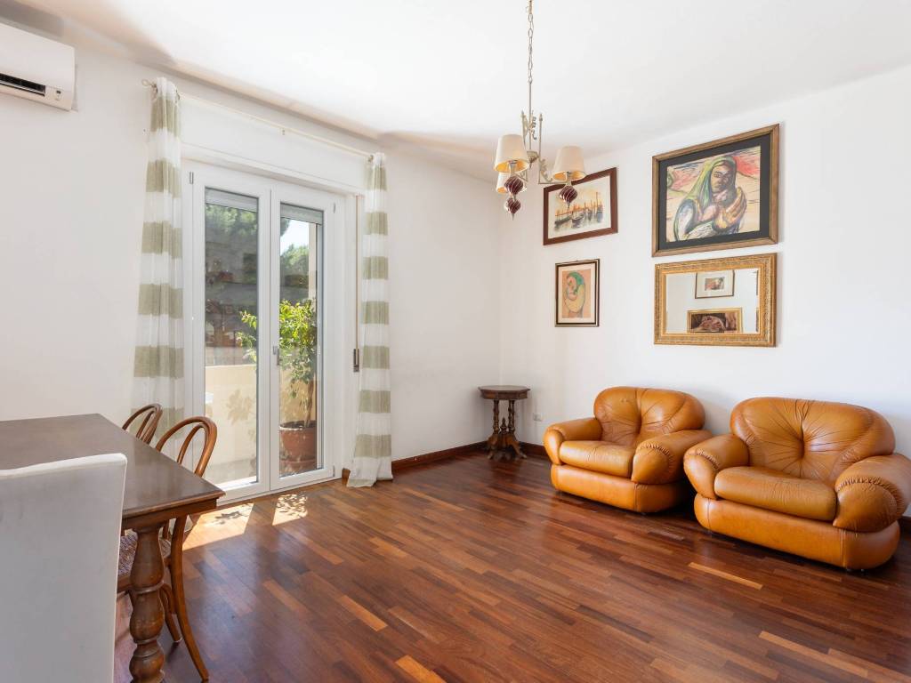 Appartamento a Cagliari in Via Flavio Gioia, 8 - Foto 4