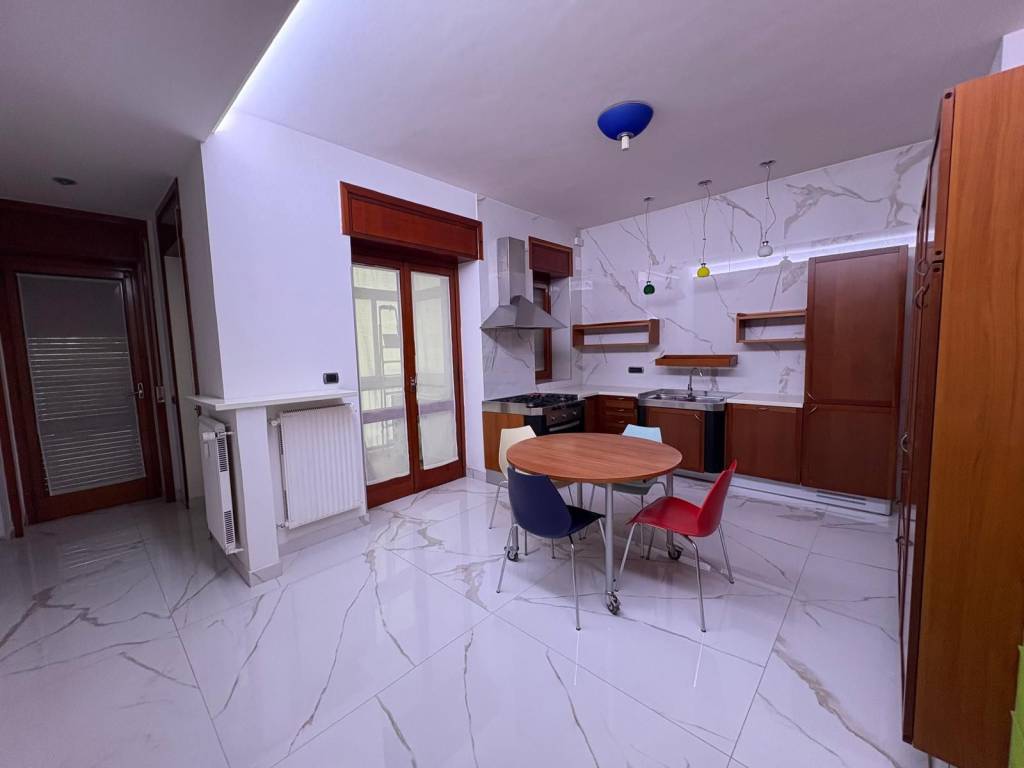 Appartamento a Cosenza in Via Nicola Serra, 95 - Foto 2