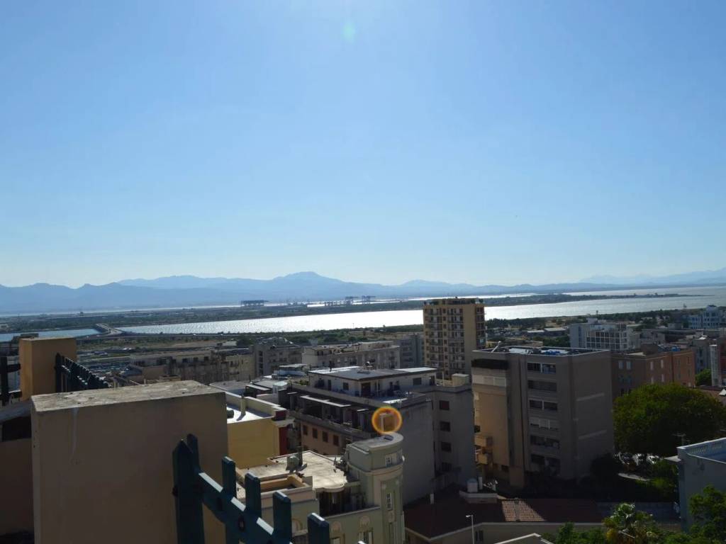 Attico / mansarda a Cagliari in Via Tigellio, 20 - Foto 2