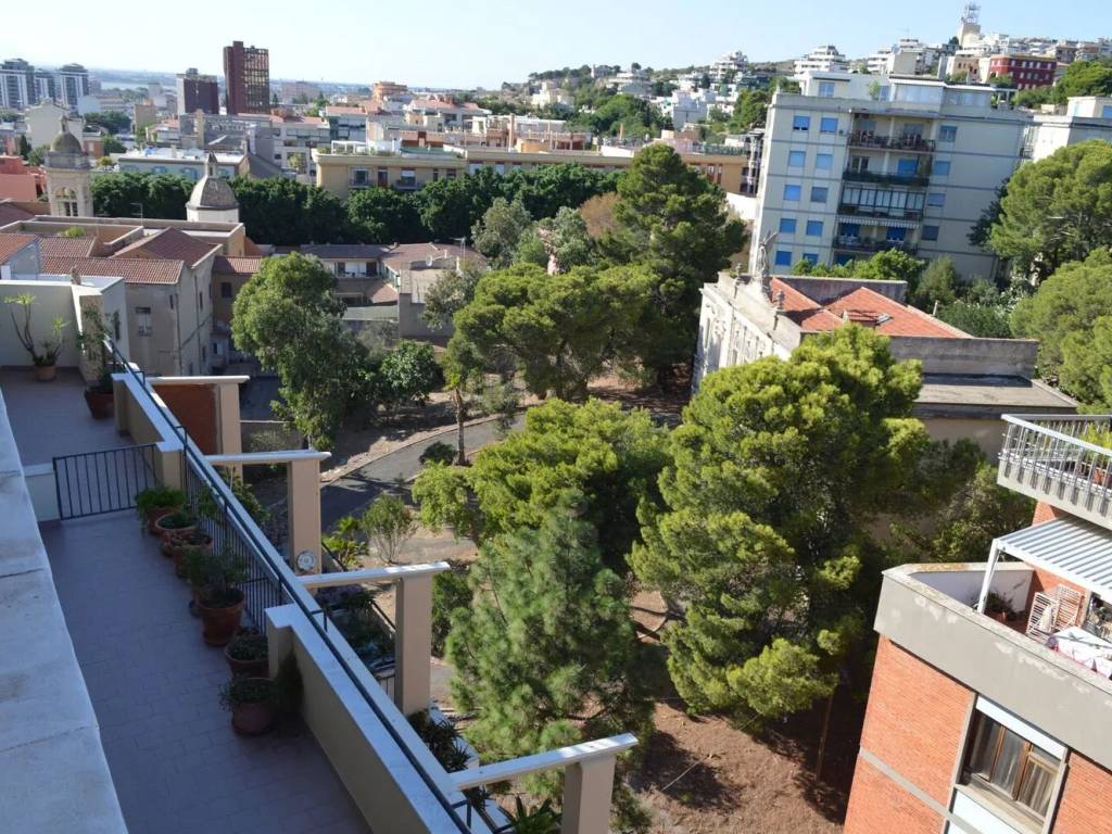 Attico / mansarda a Cagliari in Via Tigellio, 20 - Foto 5