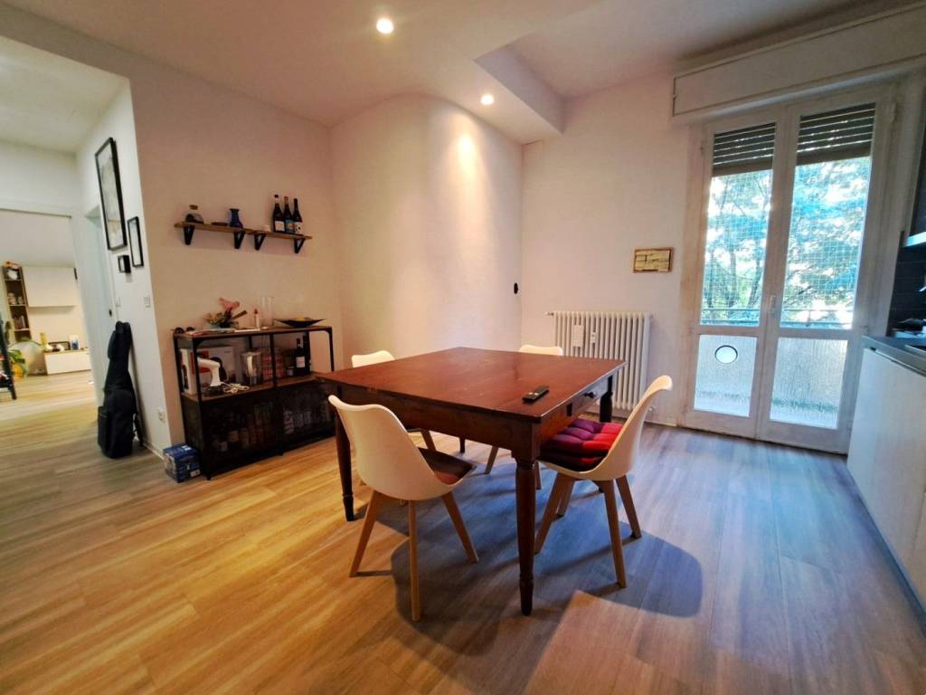 Appartamento a Casalecchio di reno in Via Carracci - Foto 4