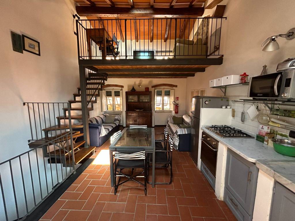 Casa indipendente a Castelnuovo magra in Via Sottoportici, 16 - Foto 2