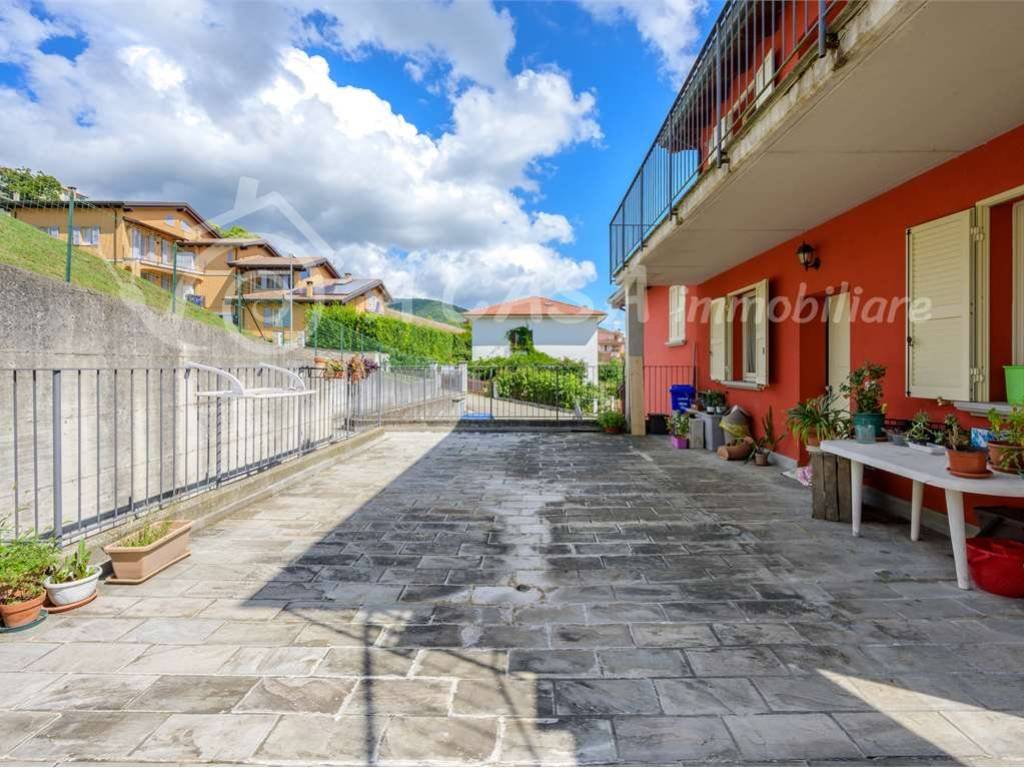 Villa a Borgo val di taro in VIA SANDRO PERTINI, 9 - Foto 4