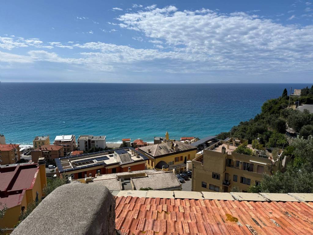 Casa indipendente a Finale ligure in Località Giardino-Varigotti - Foto 4