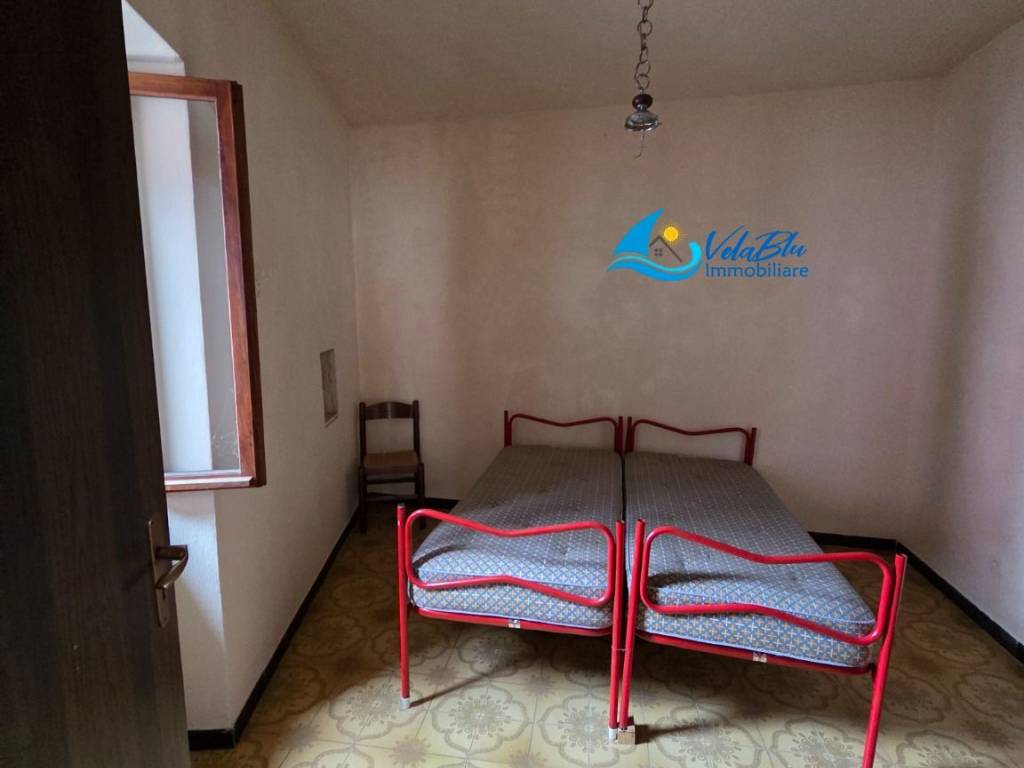 Casa indipendente a Rezzo in Via Roma - Foto 3