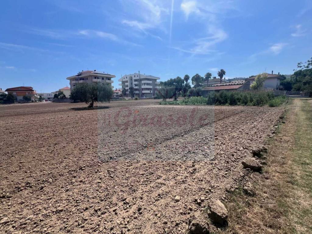 Terreno a Alba adriatica in Via Ascolana, 46 - Foto 4