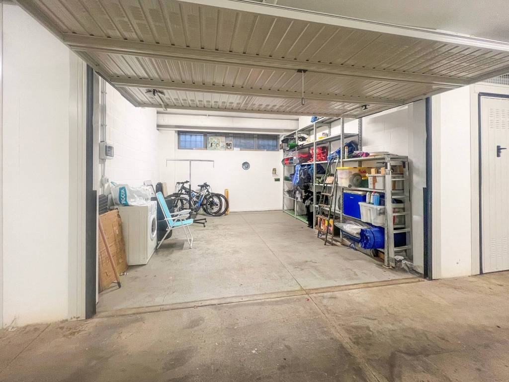 Box / garage a Trieste in Via Costantino Cumano, 7 - Foto 4