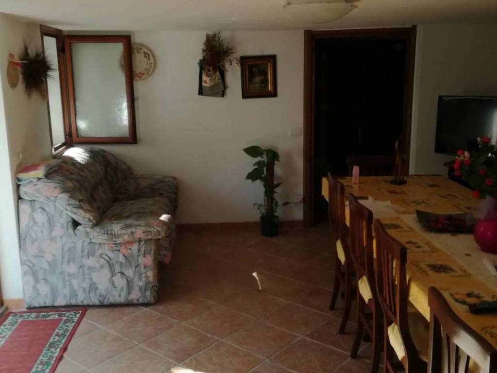 Casa indipendente a Magomadas in Via Vittorio Emanuele III - Foto 5