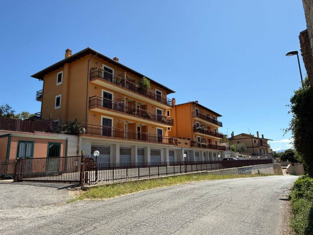 Immobile a Civitella san paolo in Via Umberto I - Foto 4